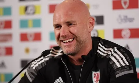 Đội tuyển xứ Wales chính thức bổ nhiệm huấn luyện viên trưởng thay thế Ryan Giggs