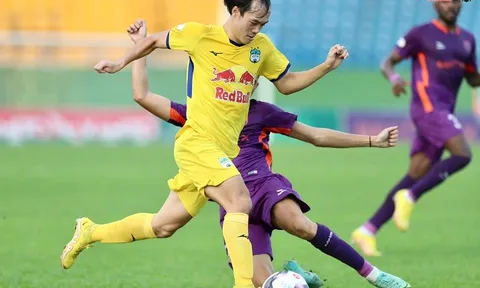 Becamex Bình Dương - Hoàng Anh Gia Lai > 1-1: Văn Toàn không thể giúp đội khách giành 3 điểm