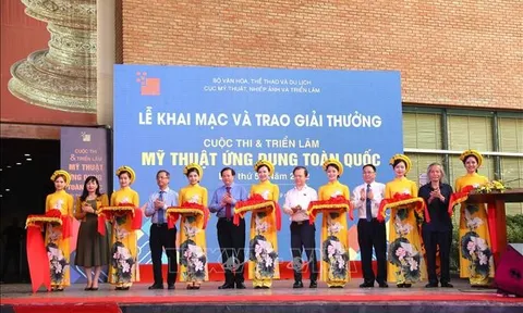 Trao giải thưởng Cuộc thi và Triển lãm Mỹ thuật ứng dụng toàn quốc năm 2022