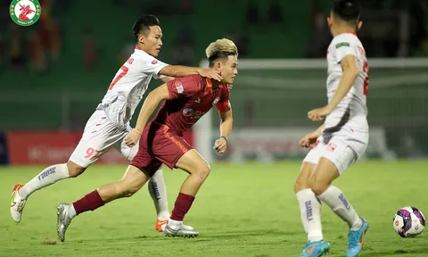 Topenland Bình Định - Hải Phòng > 0-0: Phung phí quá nhiều cơ hội