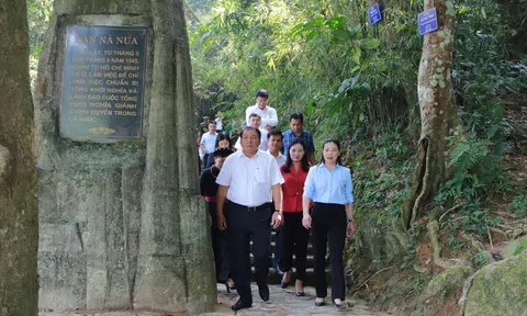 Bộ trưởng Nguyễn Văn Hùng thăm Khu Di tích quốc gia đặc biệt Tân Trào, Tuyên Quang