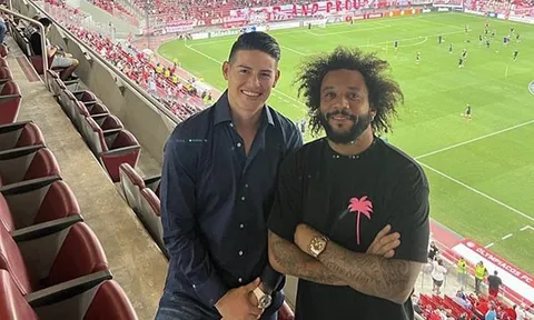 Tiền vệ James Rodriguez hồ hởi tái ngộ với đàn anh Marcelo tại Olympiacos