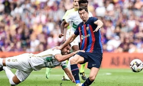 Tiền đạo Lewandowski thiết lập kỷ lục ghi bàn mới tại La Liga