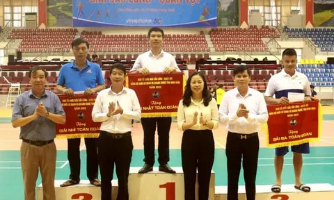 Bế mạc giải Cầu lông, Quần vợt Đảng bộ khối Cơ quan và Doanh nghiệp tỉnh Ninh Bình năm 2022