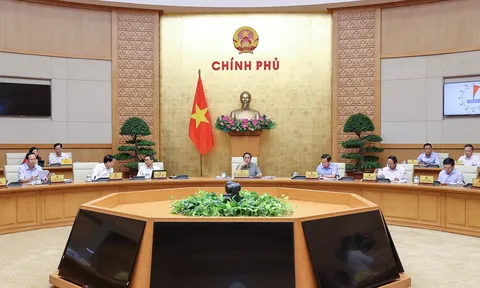 Thủ tướng chỉ đạo các giải pháp điều hành kinh tế vĩ mô sau khi Fed tiếp tục nâng lãi suất
