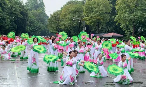 Hà Nội: 1.500 người tham gia đồng diễn thể dục thể thao người trung cao tuổi