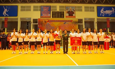 Đội tuyển nam và nữ Quân Đội cùng đăng quang giải Bóng chuyền quân đội mở rộng 2022