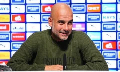 Huấn luyện viên Pep Guardiola úp mở về khả năng rời Man City khi hết hợp đồng