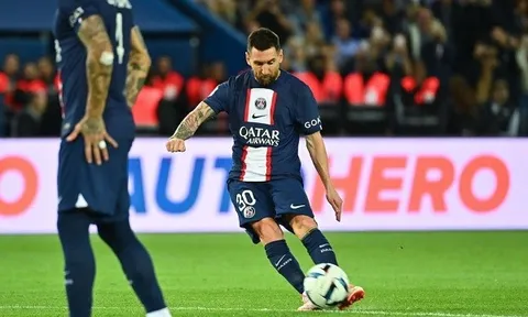 Messi và Mbappe lập công đưa Paris Saint-Germain trở lại vị trí số 1 Ligue 1