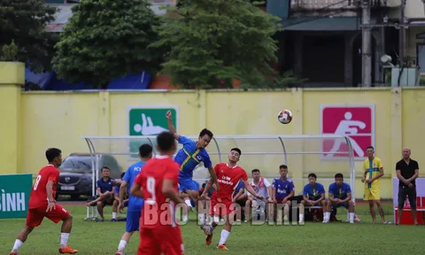 Giải Bóng đá nam các doanh nghiệp trẻ tỉnh Hòa Bình mở rộng lần thứ III năm 2022  