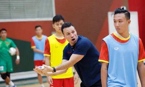 Vòng chung kết Futsal châu Á 2022: Ông Giustozzi dùng chiêu độc đấu Iran