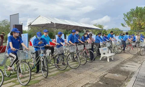 Bến Tre phát động và ra quân hưởng ứng Chiến dịch "Làm cho thế giới sạch hơn" 2022