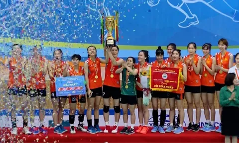 Hóa chất Đức Giang vô địch giải Bóng chuyền Cúp Cát Bà - Amatina 2022