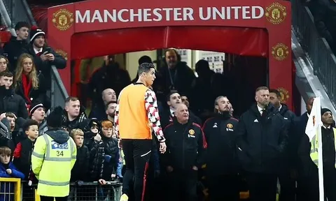 Cristiano Ronaldo bị phạt