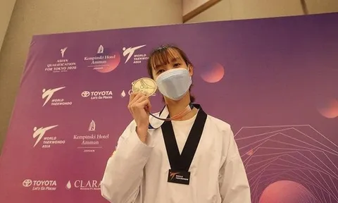Võ sĩ Trương Thị Kim Tuyền tham dự giải Taekwondo Grand Prix thế giới 2022