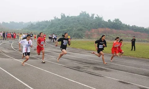 Khai mạc giải Điền kinh Học sinh khối THPT và THCS tỉnh Lào Cai năm 2022