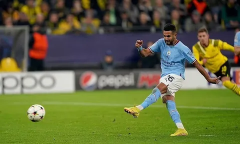 Man City lập kỷ lục về số lần đá hỏng penalty, Dortmund đi tiếp tại Champions League