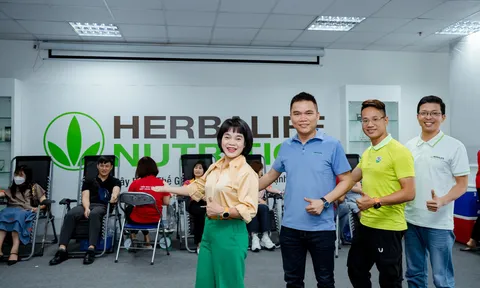 Thành viên độc lập và nhân viên Herbalife Việt Nam tham gia hiến máu tình nguyện