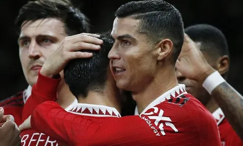 Cristiano Ronaldo phấn khích sau chiến thắng trước Sheriff tại Europa League