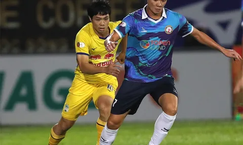 V.League 2022: Hoàng Anh Gia Lai đâu đến mức cần trọng tài để trụ hạng