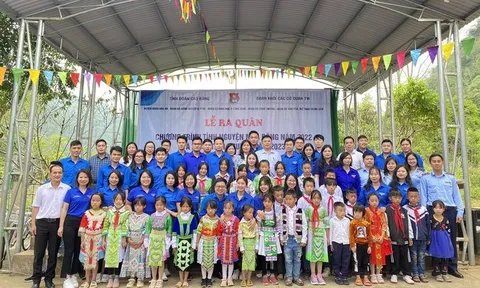 Đoàn Thanh niên Bộ VHTTDL tổ chức Chương trình nghệ thuật phục vụ nhân dân vùng sâu, vùng xa và Lễ ra quân tình nguyện mùa Đông năm 2022 tại Cao Bằng