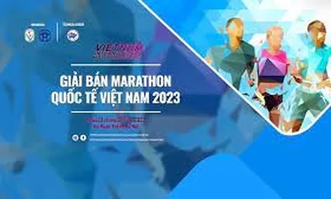 Ban Tổ chức giải Bán Marathon Quốc tế Việt Nam 2023 gia hạn đăng ký cho vận động viên