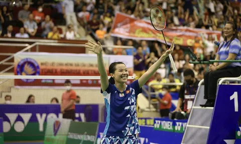 Tay vợt Nguyễn Thùy Linh lọt tốp 50 thế giới