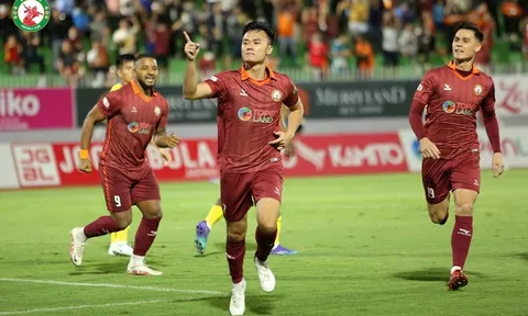 Topenland Bình Định - Sông Lam Nghệ An > 1-0: Xuân Nam tỏa sáng