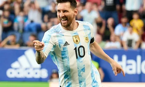 Huấn luyện viên Scaloni của Argentina muốn Messi tiếp tục khoác áo đội tuyển sau World Cup 2022