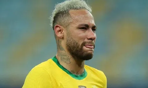 Neymar và Marquinhos gặp sự cố