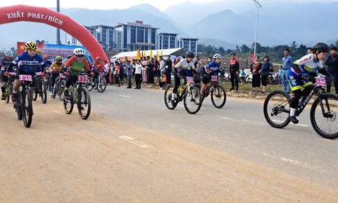 Giải đua Xe đạp địa hình chinh phục Pú Gia Lan, huyện Văn Bàn lần thứ nhất năm 2022