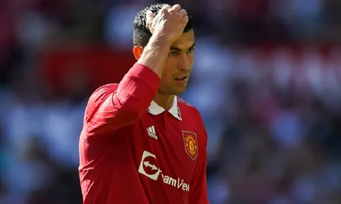 Ronaldo bị trừng phạt trước trận mở màn World Cup 2022 cùng Bồ Đào Nha