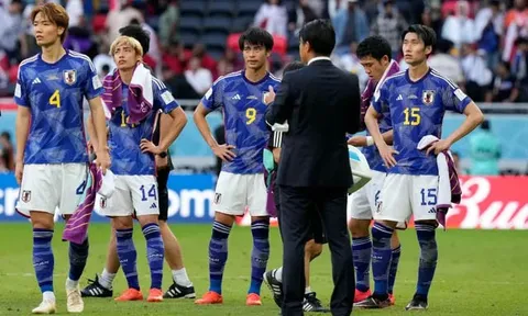 Bảng E > Nhật Bản 0 - 1 Costa Rica: Đường quang chẳng đi, Nhật đâm quàng bụi rậm 