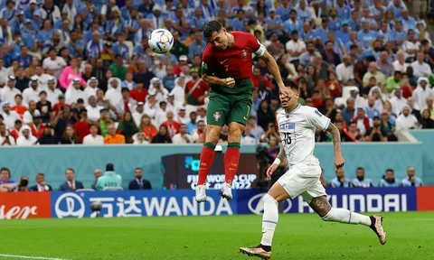 Bruno Fernandes lên tiếng trước việc Cristiano Ronaldo bị tước bàn thắng