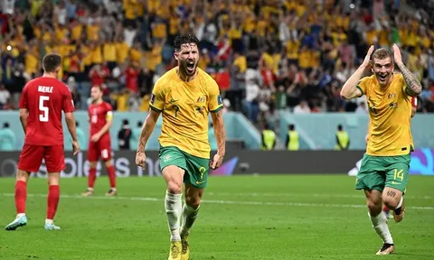 Bảng D > Australia 1-0 Đan Mạch: Socceroos lần đầu vượt qua vòng bảng sau 16 năm