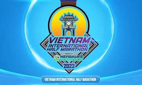 Giải Bán Marathon Quốc tế Việt Nam 2023 ra mắt mẫu thiết kế huy chương