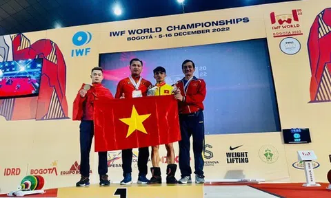 Giải vô địch Cử tạ thế giới 2022: Ngô Sơn Đỉnh đoạt 1 huy chương bạc và 1 huy chương đồng
