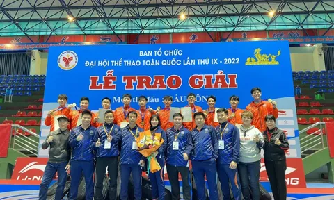 Môn Cầu lông: Nam Hà Nội và nữ Thái Bình giành huy chương vàng đồng đội
