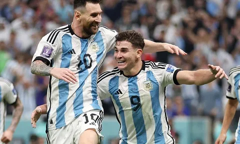 Bán kết > Argentina 3-0 Croatia: “Show” diễn của Messi và Alvarez