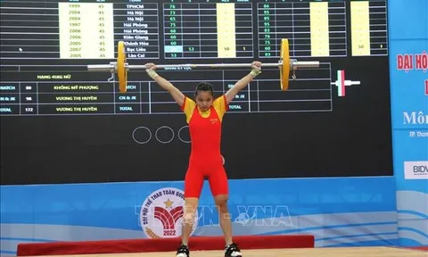 Môn Cử tạ chính thức khởi tranh
