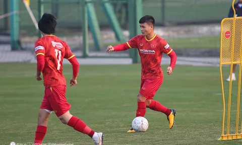 Quang Hải tham gia buổi tập cuối của đội tuyển Việt Nam trước ngày sang Lào