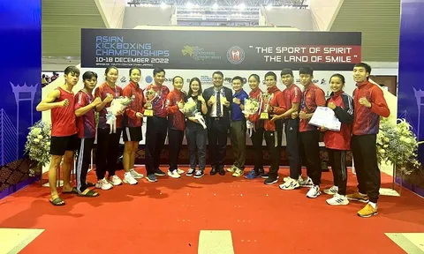 Giải Kickboxing châu Á: Hằng Nga và Ngọc Ngân “mở hàng” huy chương vàng cho Việt Nam