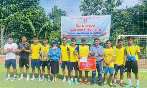 Xã Ia Ma Rơn vô địch giải Bóng đá nam Cúp Thanh niên huyện Ia Pa