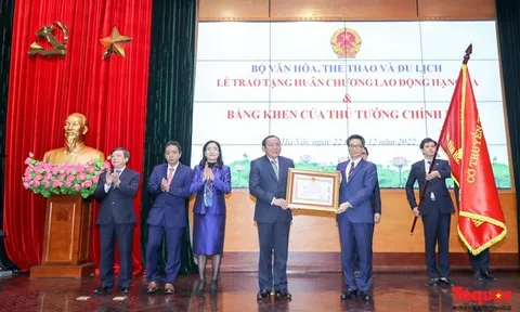 Tặng thưởng Huân chương Lao động hạng Ba cho Bộ Văn hóa, Thể thao và Du lịch, Bộ trưởng Nguyễn Văn Hùng