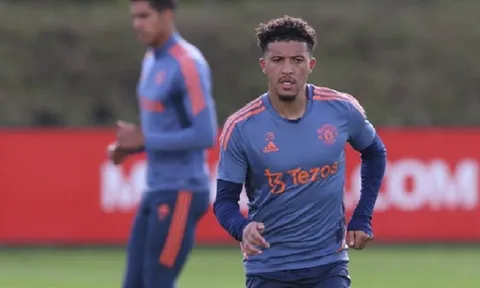 Jadon Sancho chưa thể trở lại thi đấu cho Man United