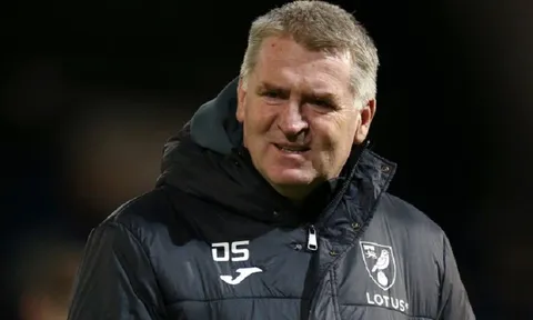 Norwich sa thải huấn luyện viên Dean Smith