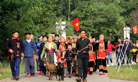 Trải nghiệm Chợ vùng cao ngày Tết giữa Thủ đô