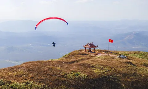 Giải Dù lượn mở rộng “Khám phá đại ngàn - Sa Thầy 2023”