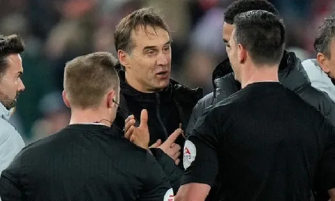 Huấn luyện viên Julen Lopetegui nổi giận với trọng tài sau trận hòa Liverpool