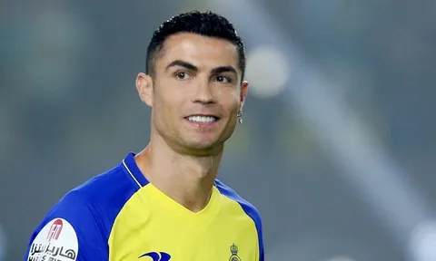 Cristiano Ronaldo được trả thêm 200 triệu euro để làm Đại sứ World Cup